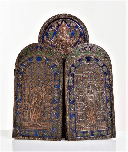 Triptyque en cuivre gaufré et émaux polychrome - Art sacré, objets religieux Style Louis XVI